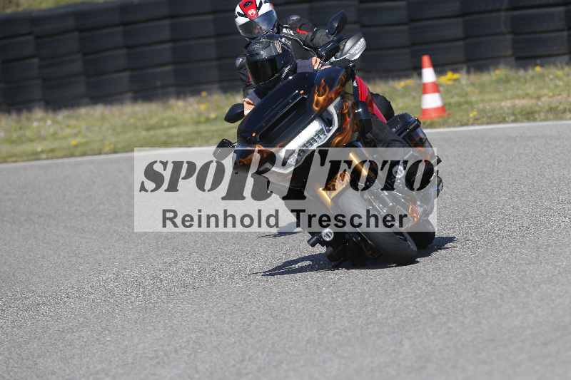 /01 02.04.2026 MAZ ADR/Gruppe rot/unklar